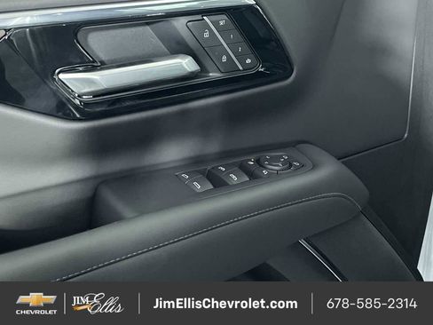 New 2026 Chevrolet Suburban LT w/ Comfort Package image 44