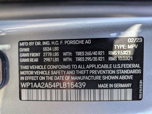 Used 2023 Porsche Macan Turbo AWD/4WD image 26