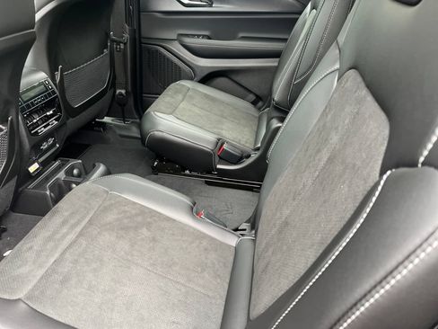 New 2025 Jeep Grand Cherokee L Altitude AWD/4WD image 22