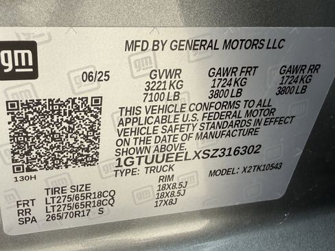 Used 2025 GMC Sierra 1500 AT4 image 34