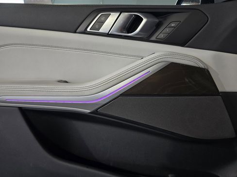 Used 2023 BMW X5 xDrive45e w/ M Sport Package image 12