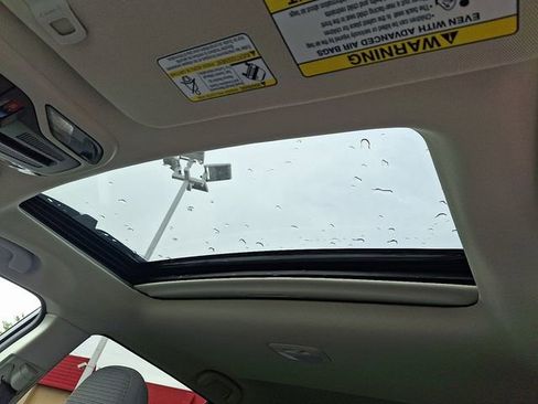 Certified 2025 Subaru Outback Premium image 15