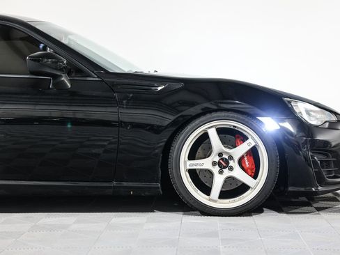 Used 2018 Subaru BRZ Limited w/ Performance Package RWD image 3