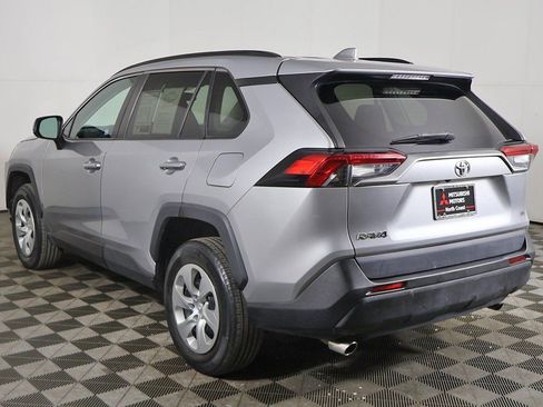 Used 2021 Toyota RAV4 LE image 6