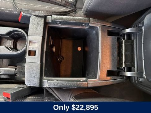 Used 2017 Jeep Wrangler Unlimited Sahara w/ Connectivity Group image 4