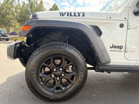 Used 2022 Jeep Wrangler Sport AWD/4WD image 10