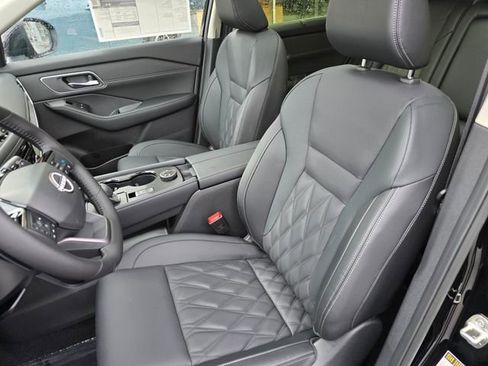 New 2026 Nissan Rogue Platinum AWD/4WD image 21