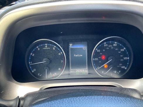 Used 2018 Toyota RAV4 XLE AWD/4WD image 26