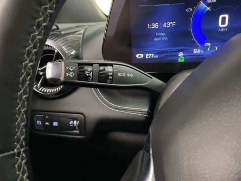 Used 2024 Chevrolet Blazer EV LT AWD/4WD image 22