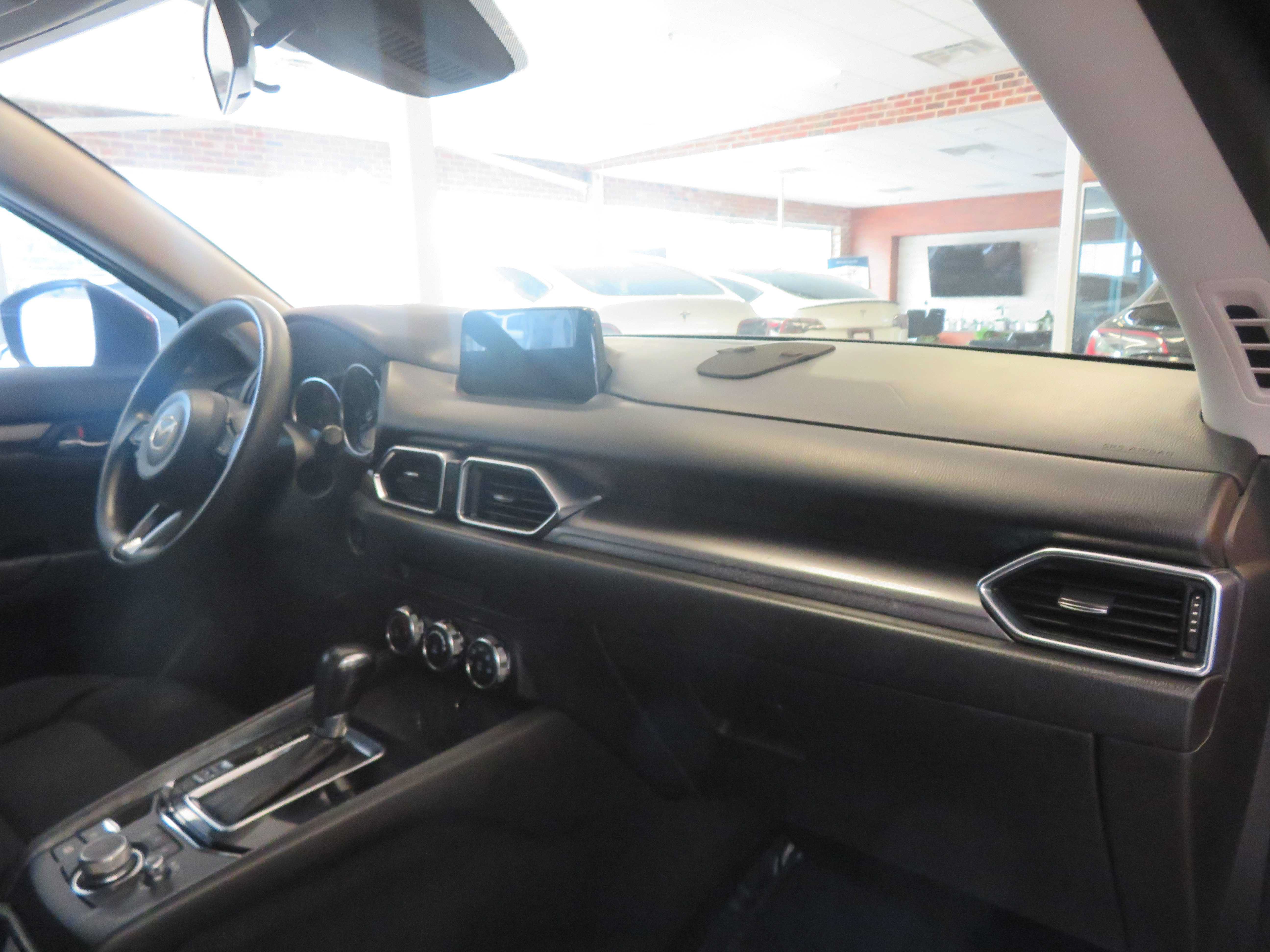 Used 2017 MAZDA CX-5 Sport FWD image 28