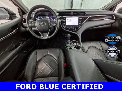 Used 2018 Toyota Camry XLE image 11