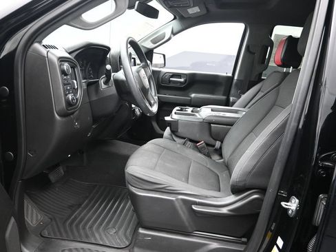 Used 2020 Chevrolet Silverado 1500 Custom Trail Boss w/ Custom Convenience Package AWD/4WD image 10