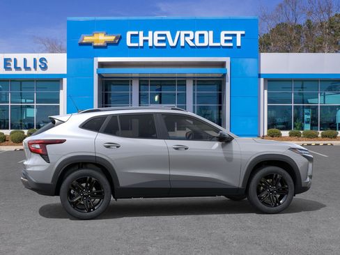 New 2026 Chevrolet Trax ACTIV w/ Sunroof Package image 40