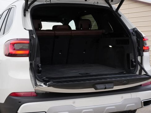 Used 2022 BMW X5 xDrive40i w/ Premium Package image 22