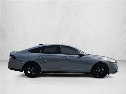Used 2023 Honda Accord Sport image 4
