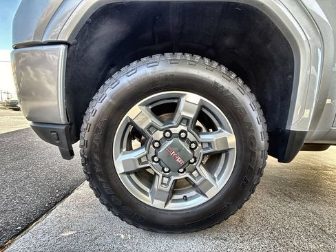 Used 2022 GMC Sierra 2500 SLE w/ SLE Convenience Package AWD/4WD image 25