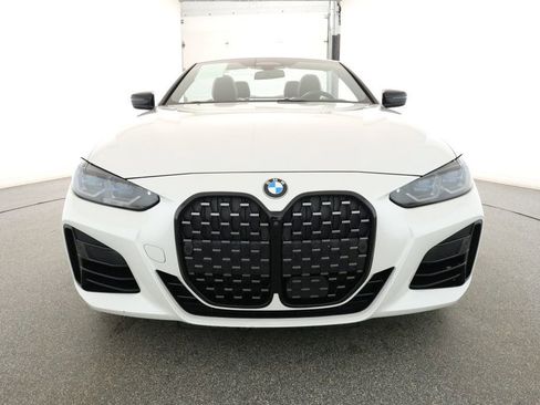 Used 2024 BMW 440i xDrive Convertible image 2