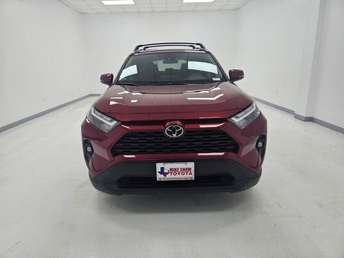 Used 2025 Toyota RAV4 XLE Premium image 4