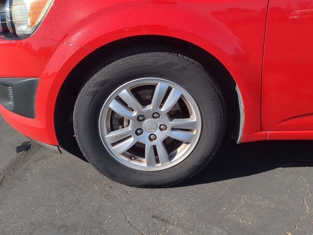 Used 2013 Chevrolet Sonic LT FWD image 10