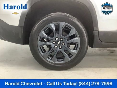 Used 2021 Chevrolet Traverse RS image 7