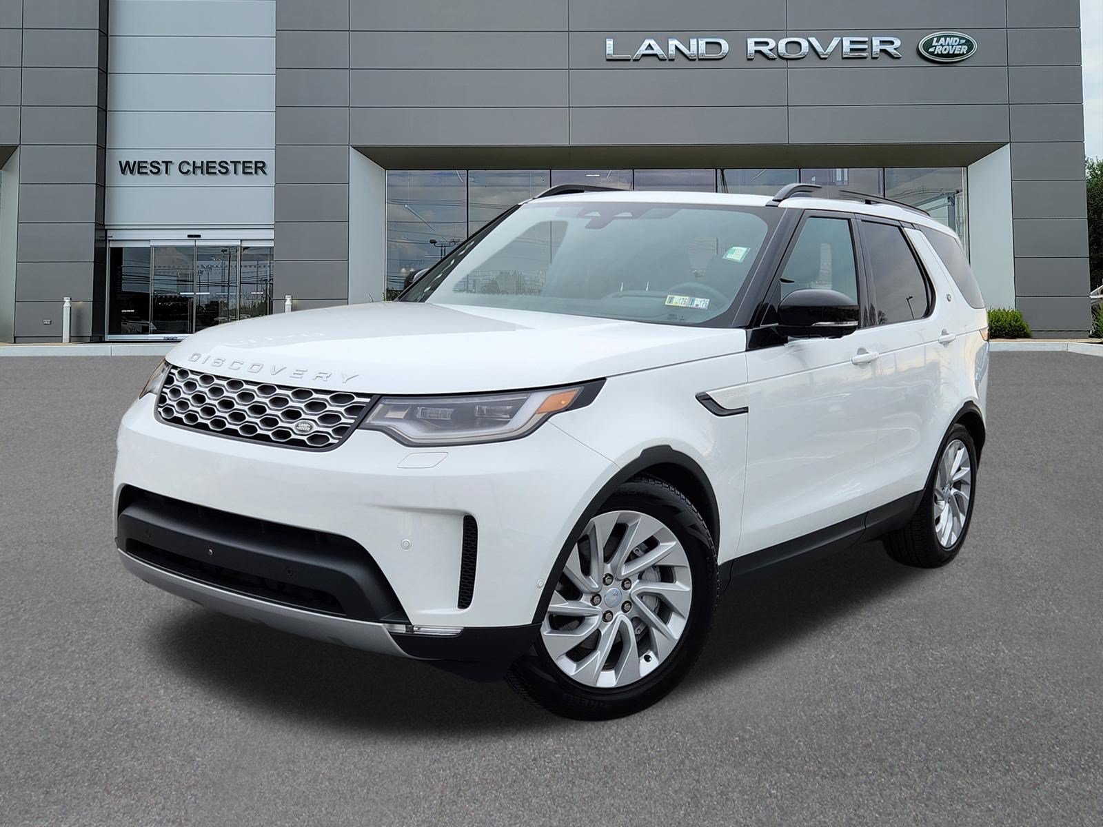 Certified 2025 Land Rover Discovery S AWD/4WD image 1