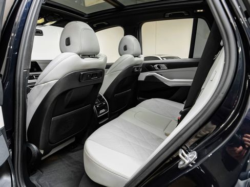 Used 2023 BMW X5 xDrive40i w/ M Sport Package image 42