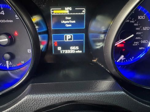 Used 2015 Subaru Outback 2.5i Limited image 26