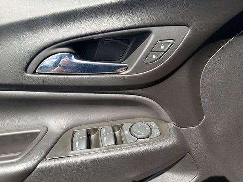 Used 2023 Chevrolet Equinox LT AWD/4WD image 21