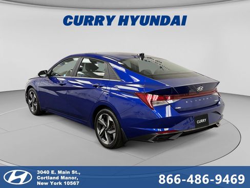 Certified 2023 Hyundai Elantra Limited FWD image 3
