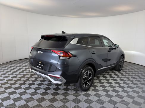 Certified 2023 Kia Sportage LX AWD/4WD image 10