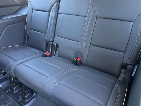 New 2026 GMC Yukon Elevation w/ Elevation Premium Package image 17