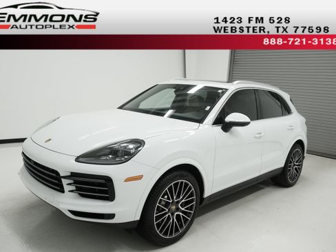 Used 2019 Porsche Cayenne S AWD/4WD image 1