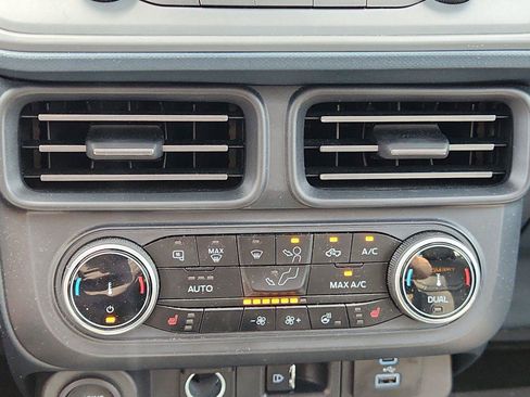 Used 2024 Ford Maverick Tremor w/ Tremor Off-Road Package AWD/4WD image 26