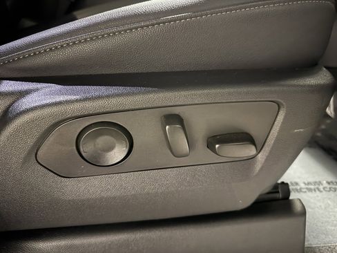 Used 2024 Chevrolet Silverado 3500 LTZ w/ LTZ Plus Package image 21