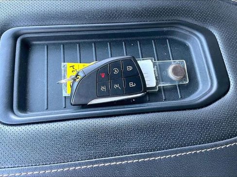 Used 2022 GMC Yukon XL AT4 w/ AT4 Premium Plus Package image 36