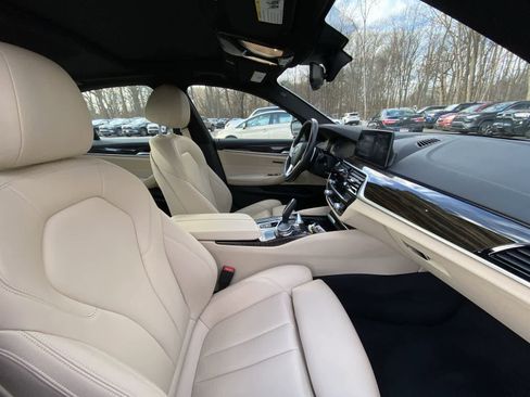 Used 2020 BMW 530i xDrive 530i xDrive w/ Premium Package image 27
