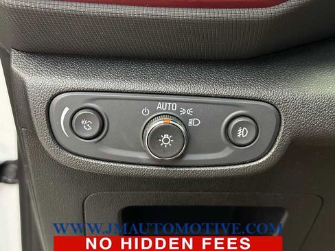 Used 2022 Chevrolet TrailBlazer RS image 38