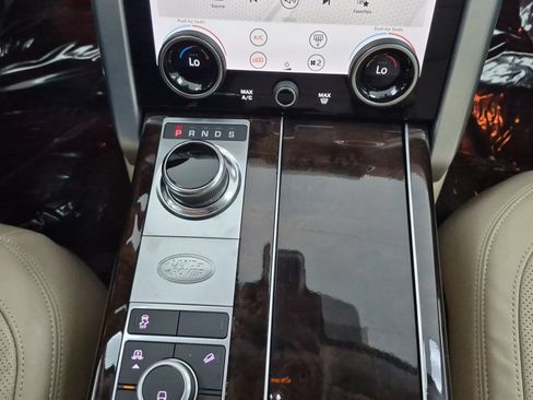 Used 2020 Land Rover Range Rover HSE AWD/4WD image 13
