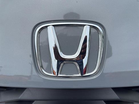 Used 2025 Honda HR-V Sport image 11