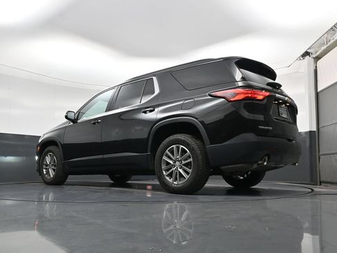 Used 2023 Chevrolet Traverse LT FWD image 21