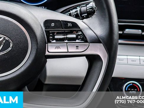 Used 2023 Hyundai Elantra Limited image 35