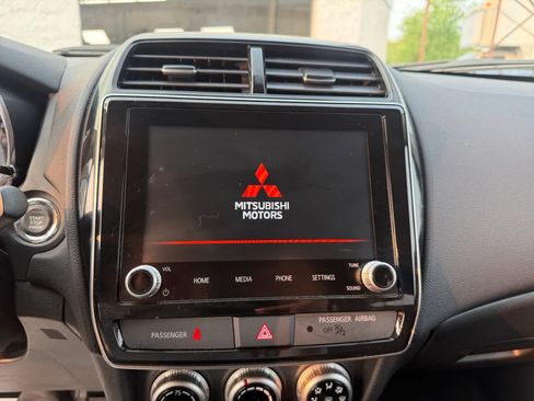 Used 2025 Mitsubishi Outlander Sport SE AWD/4WD image 22