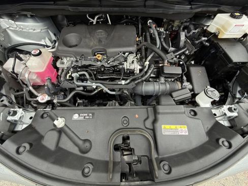 Used 2021 Toyota Sienna XLE FWD image 29