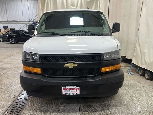 Used 2023 Chevrolet Express 2500 w/ Driver Convenience Package image 8