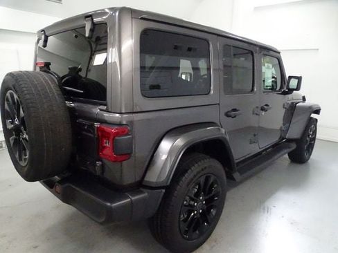 Certified 2025 Jeep Wrangler Unlimited Sahara AWD/4WD image 21