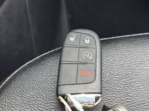 Used 2025 Jeep Compass Limited AWD/4WD image 25