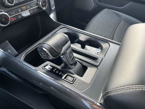 Used 2022 Ford F150 XLT w/ Equipment Group 302A High image 41