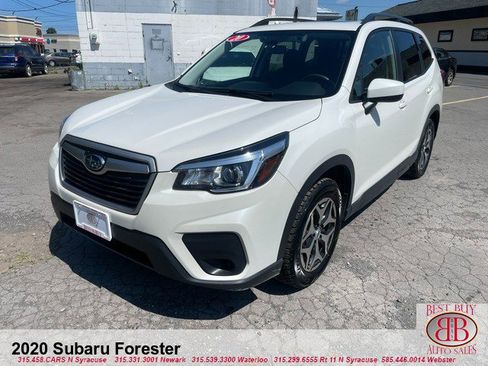 Used 2020 Subaru Forester Premium image 7