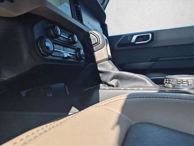 Used 2024 Ford Bronco Wildtrak AWD/4WD image 11