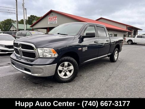 Used 2020 RAM 1500 Classic SLT AWD/4WD image 1